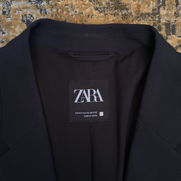 Men’s suit - Picture 2 of 4